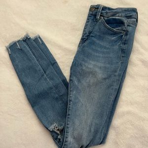 Simple Safe Jeans